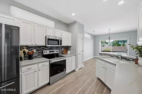 16334 W Desert Canyon Dr, Surprise, AZ 85374