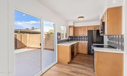 Kitchen - 415 E Redmon Dr, Tempe, AZ 85283 photo 4 of 4
