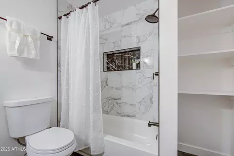 Bath - 9043 N 16th Dr, Phoenix, AZ 85021 photo 6 of 6