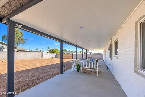 Exterior - 9043 N 16th Dr, Phoenix, AZ 85021 photo 4 of 5