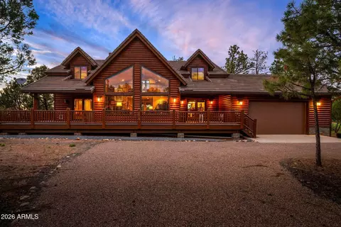 Exterior - 2818 Constellation Ln, Overgaard, AZ 85933 photo 3 of 11