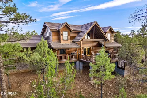 Exterior - 2818 Constellation Ln, Overgaard, AZ 85933 photo 8 of 11