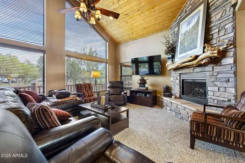 Living - 2818 Constellation Ln, Overgaard, AZ 85933 photo 1 of 4