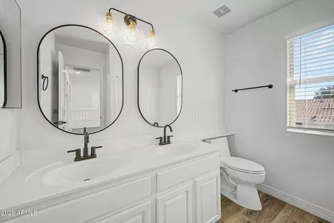 Bath - 835 W Cooley Dr, Gilbert, AZ 85233 photo 4 of 5
