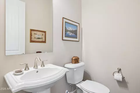 Bath - 17876 E Wolf Tree Ln, Rio Verde, AZ 85263 photo 5 of 5