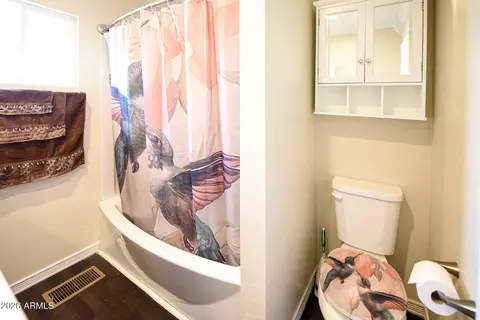 Bath - 466 S Fourth St, Globe, AZ 85501 photo 6 of 10