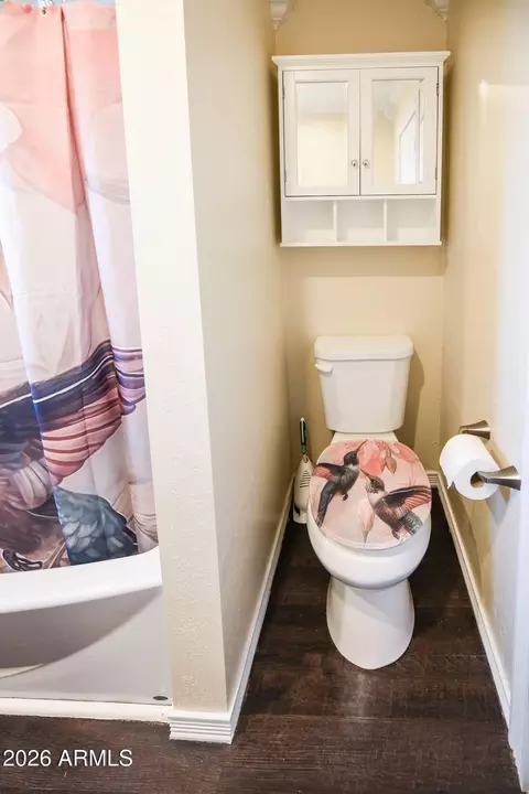 Bath - 466 S Fourth St, Globe, AZ 85501 photo 2 of 10
