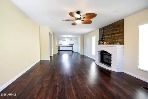 Living - 466 S Fourth St, Globe, AZ 85501 photo 6 of 9
