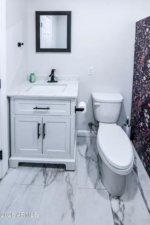 Bath - 466 S Fourth St, Globe, AZ 85501 photo 10 of 10