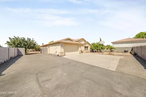 7612 N 81st Ln, Glendale, AZ 85303