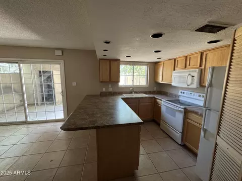 Kitchen - 532 E 4th Pl, Mesa, AZ 85203 photo 2 of 2