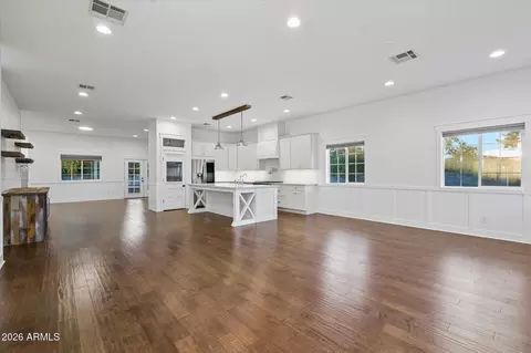 Living - 4311 Earll Dr, Phoenix, AZ 85018 photo 2 of 2