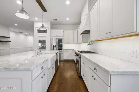 Kitchen - 4311 Earll Dr, Phoenix, AZ 85018 photo 2 of 3