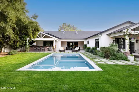 Exterior - 3216 E Weldon Ave, Phoenix, AZ 85018 photo 3 of 13