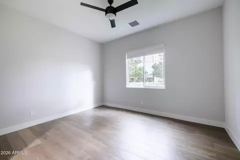 Bedroom - 3216 E Weldon Ave, Phoenix, AZ 85018 photo 5 of 5