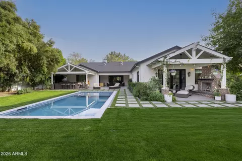 Exterior - 3216 E Weldon Ave, Phoenix, AZ 85018 photo 11 of 13