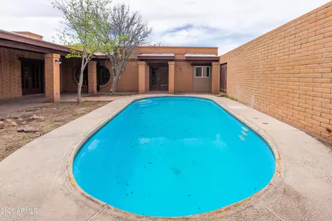 Exterior - 4 Cochise Ln, Bisbee, AZ 85603 photo 3 of 15
