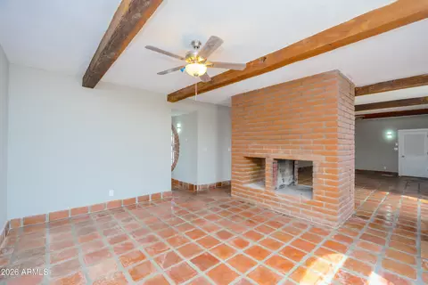 Living - 4 Cochise Ln, Bisbee, AZ 85603 photo 10 of 16