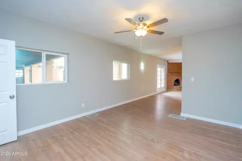 Living - 4 Cochise Ln, Bisbee, AZ 85603 photo 15 of 16