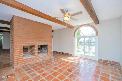 Living - 4 Cochise Ln, Bisbee, AZ 85603 photo 9 of 16