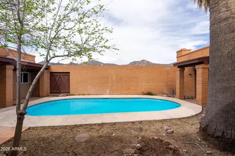 Exterior - 4 Cochise Ln, Bisbee, AZ 85603 photo 4 of 15