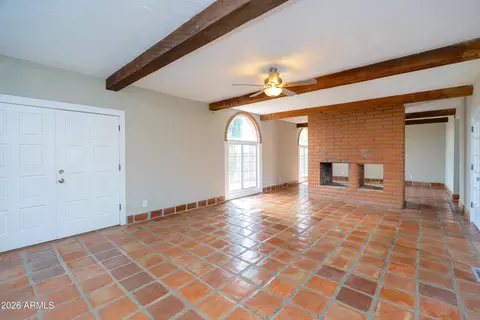 Living - 4 Cochise Ln, Bisbee, AZ 85603 photo 5 of 16
