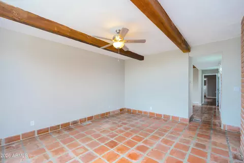 Living - 4 Cochise Ln, Bisbee, AZ 85603 photo 11 of 16