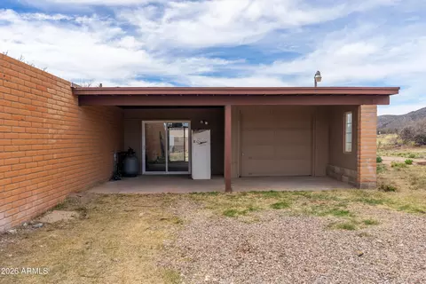 Exterior - 4 Cochise Ln, Bisbee, AZ 85603 photo 9 of 15