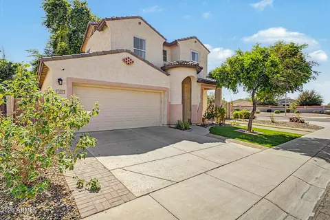 Exterior - 1205 E Chambers St, Phoenix, AZ 85040 photo 3 of 9