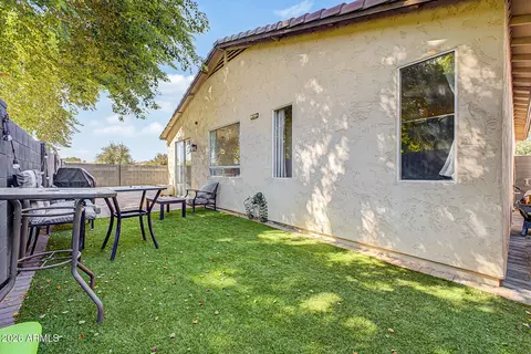Exterior - 1205 E Chambers St, Phoenix, AZ 85040 photo 6 of 9