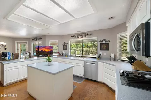 Kitchen - 84 E Buena Vista Dr, Tempe, AZ 85284 photo 3 of 5