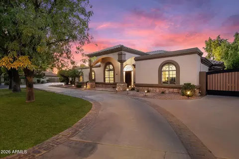 Exterior - 84 E Buena Vista Dr, Tempe, AZ 85284 photo 2 of 13