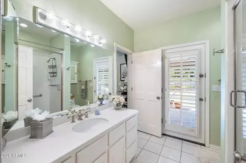 Bath - 84 E Buena Vista Dr, Tempe, AZ 85284 photo 5 of 7