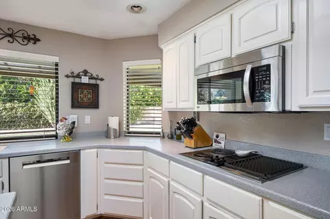 Kitchen - 84 E Buena Vista Dr, Tempe, AZ 85284 photo 5 of 5