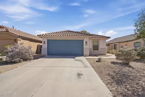 65 W Holstein Trl, San Tan Valley, AZ 85143