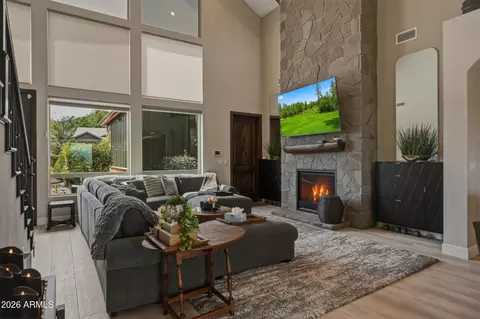 Living - 213 S Sunset Pass, Payson, AZ 85541 photo 1 of 3