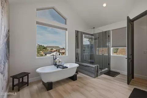 Bath - 213 S Sunset Pass, Payson, AZ 85541 photo 1 of 3