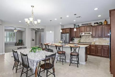 Kitchen - 957 E Rojo Way, Gilbert, AZ 85297 photo 2 of 7