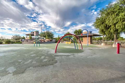 View/Area - 957 E Rojo Way, Gilbert, AZ 85297 photo 11 of 31