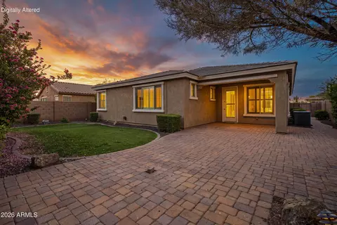 Exterior - 957 E Rojo Way, Gilbert, AZ 85297 photo 8 of 14