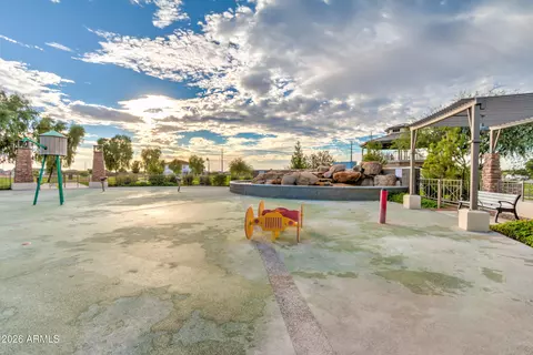 View/Area - 957 E Rojo Way, Gilbert, AZ 85297 photo 13 of 31