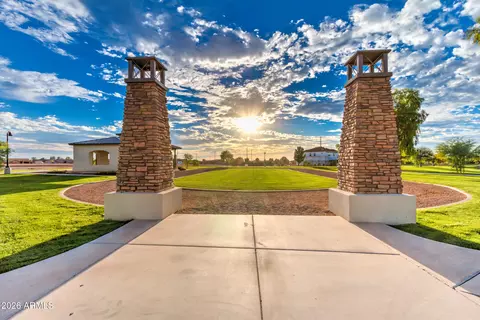 View/Area - 957 E Rojo Way, Gilbert, AZ 85297 photo 27 of 31