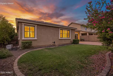 Exterior - 957 E Rojo Way, Gilbert, AZ 85297 photo 10 of 14