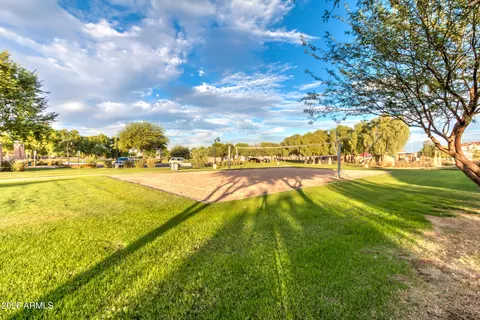 View/Area - 957 E Rojo Way, Gilbert, AZ 85297 photo 30 of 31