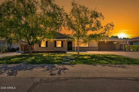 8215 E Cambridge Ave, Scottsdale, AZ 85257