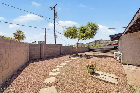 Exterior - 1535 E Christy Dr, Phoenix, AZ 85020 photo 3 of 6