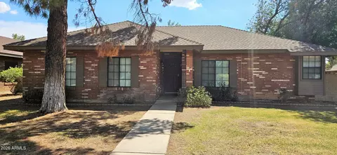 Exterior - 815 E Lexington Ave, Gilbert, AZ 85234 photo 2 of 4