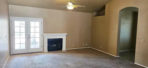Living - 815 E Lexington Ave, Gilbert, AZ 85234 photo 1 of 1