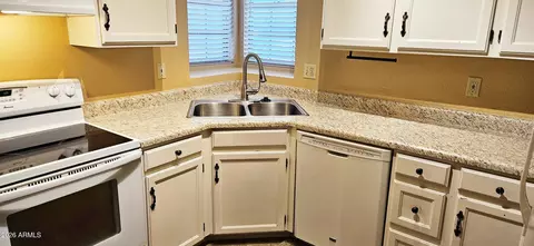 Kitchen - 815 E Lexington Ave, Gilbert, AZ 85234 photo 1 of 3