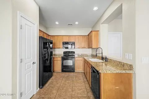 Kitchen - 108 E Palomino Dr, Gilbert, AZ 85296 photo 1 of 1